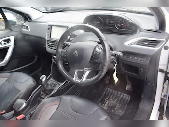 Used Peugeot 2008 2015 for sale - 78965515: Photo