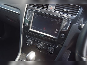 Used Volkswagen Golf 2014 for sale - 78933879: Photo