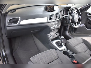 Used Audi Q3 2017 for sale - 78934629: Photo