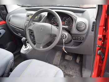 Used Peugeot Bipper Tepee 2010 for sale - 78934800: Photo