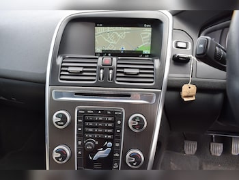 Used Volvo XC60 2015 for sale - 78965240: Photo