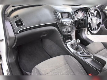 Used Vauxhall Insignia 2015 for sale - 78965227: Photo