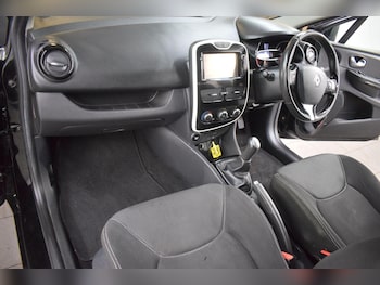 Used Renault Clio 2016 for sale - 78934122: Photo