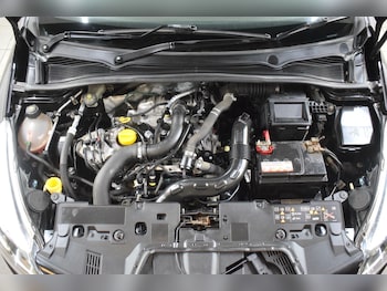 Used Renault Clio 2016 for sale - 78934122: Photo