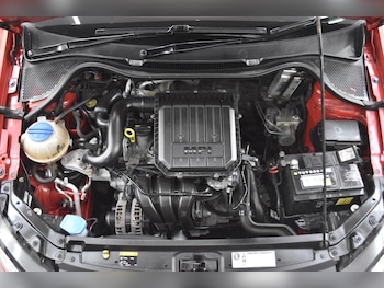 Used Volkswagen Polo 2015 for sale - 78933722: Photo