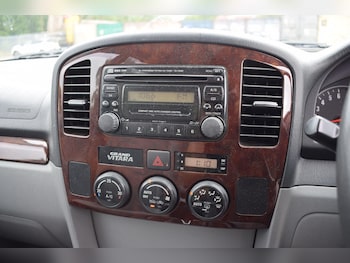 Used Suzuki Grand Vitara 2005 for sale - 79374699: Photo