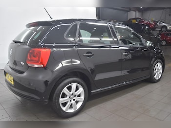 Used Volkswagen Polo 2011 for sale - 78933611: Photo