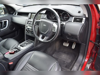 Used Land Rover Discovery Sport 2017 for sale - 79441613: Photo