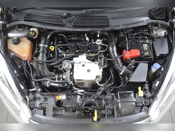 Used Ford Fiesta 2015 for sale - 78933501: Photo