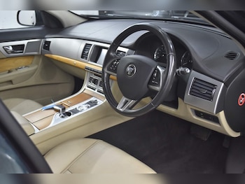 Used Jaguar XF 2014 for sale - 78934491: Photo