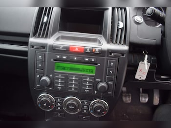 Used Land Rover Freelander 2011 for sale - 78933624: Photo
