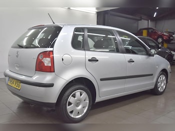 Used Volkswagen Polo 2005 for sale - 78935300: Photo