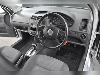 Used Volkswagen Polo 2005 for sale - 78935300: Photo