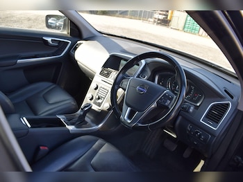 Used Volvo XC60 2015 for sale - 79373485: Photo