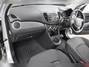 Used Hyundai i10 2013 for sale - 78933857: Photo