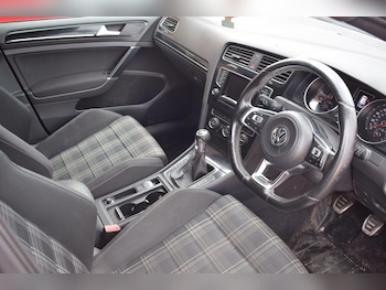 Used Volkswagen Golf 2013 for sale - 78934268: Photo