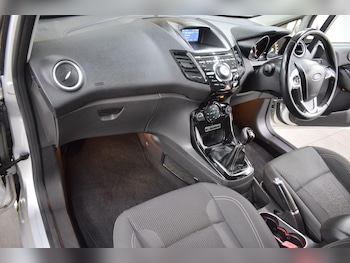 Used Ford Fiesta 2015 for sale - 78965542: Photo