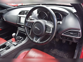 Used Jaguar XE 2016 for sale - 79012276: Photo