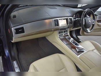 Used Jaguar XF 2014 for sale - 78934882: Photo