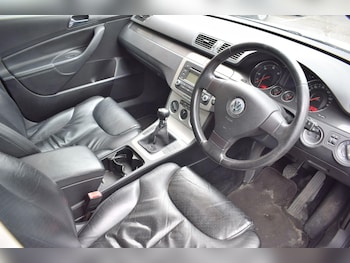 Used Volkswagen Passat 2005 for sale - 79158558: Photo
