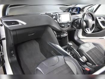 Used Peugeot 2008 2014 for sale - 78934285: Photo