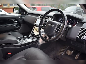 Used Land Rover Range Rover 2018 for sale - 78933591: Photo