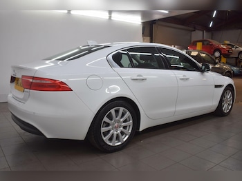 Used Jaguar XE 2016 for sale - 79011975: Photo