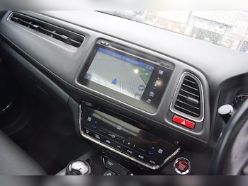 Used Honda HR-V 2015 for sale - 79465338: Photo