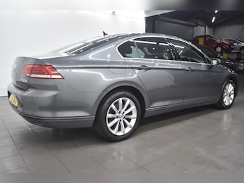 Used Volkswagen Passat 2015 for sale - 78934892: Photo