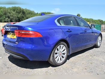 Used Jaguar XE 2017 for sale - 79237064: Photo