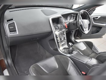 Used Volvo XC60 2017 for sale - 78935198: Photo