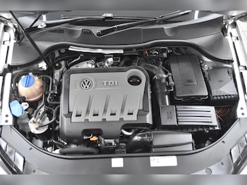 Used Volkswagen Passat 2011 for sale - 78934330: Photo