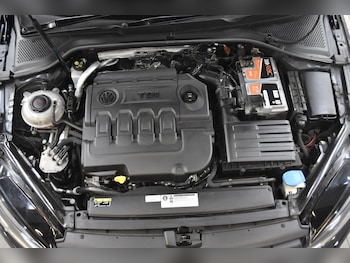 Used Volkswagen Golf 2017 for sale - 78965635: Photo