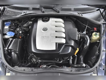 Used Volkswagen Touareg 2009 for sale - 78933751: Photo