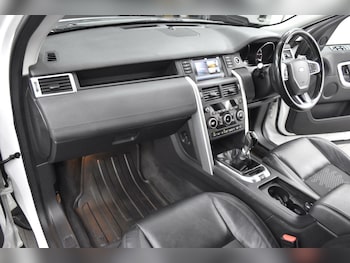Used Land Rover Discovery Sport 2016 for sale - 78933728: Photo