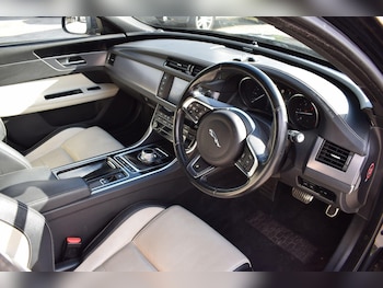 Used Jaguar XF 2016 for sale - 78933689: Photo