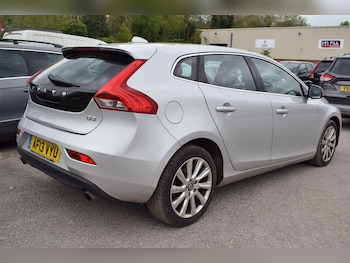 Used Volvo V40 2013 for sale - 78935346: Photo