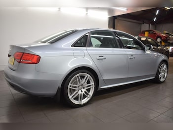 Used Audi A4 2010 for sale - 79011756: Photo