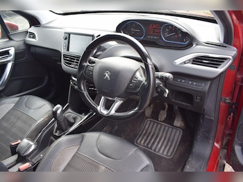 Used Peugeot 2008 2017 for sale - 78933768: Photo