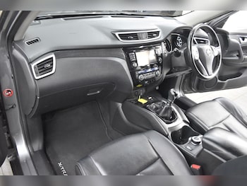 Used Nissan X-Trail 2015 for sale - 78934880: Photo
