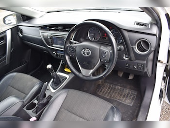 Used Toyota Auris 2013 for sale - 79292526: Photo