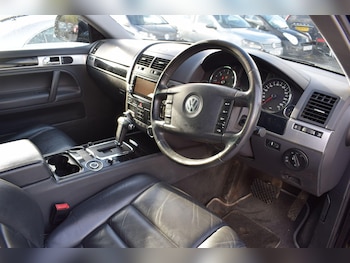 Used Volkswagen Touareg 2008 for sale - 78935177: Photo