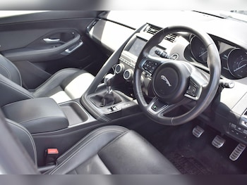 Used Jaguar E-Pace 2019 for sale - 78981523: Photo