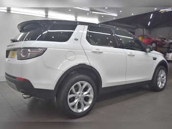 Used Land Rover Discovery Sport 2017 for sale - 78935161: Photo