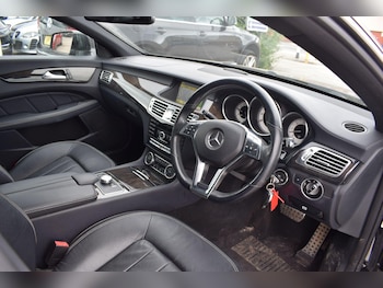 Used Mercedes-Benz CLS 2011 for sale - 79050009: Photo