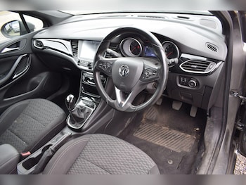 Used Vauxhall Astra 2017 for sale - 79292486: Photo