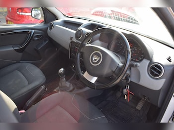 Used Dacia Duster 2013 for sale - 78935279: Photo