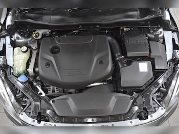 Used Volvo V40 2015 for sale - 78935261: Photo