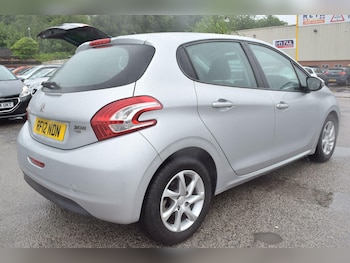 Used Peugeot 208 2012 for sale - 78934459: Photo