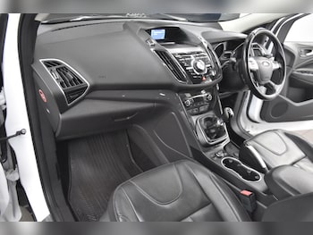 Used Ford Kuga 2015 for sale - 78934411: Photo